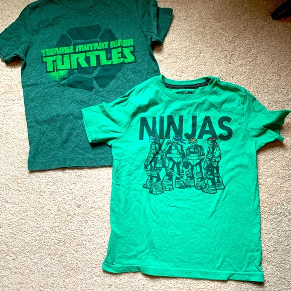 Youth Small Ninja Turtle lot of 2 t-shirts - Picture 1 of 3
